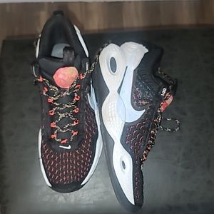 Nike Cosmic Unity Low